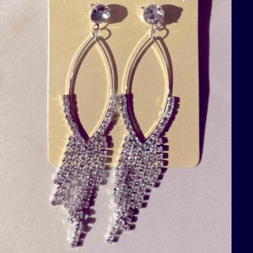 NWT Boutique Bridal Zircon Encrusted Tassels Gold Statement Formal Earrings